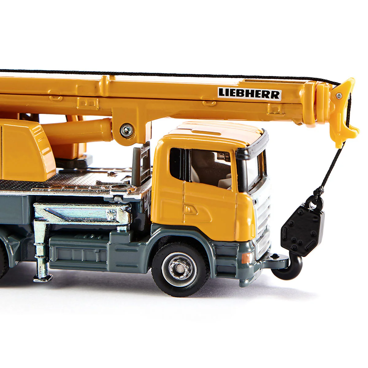 1/87 Liebherr Telescopic Crane Truck - Image 5